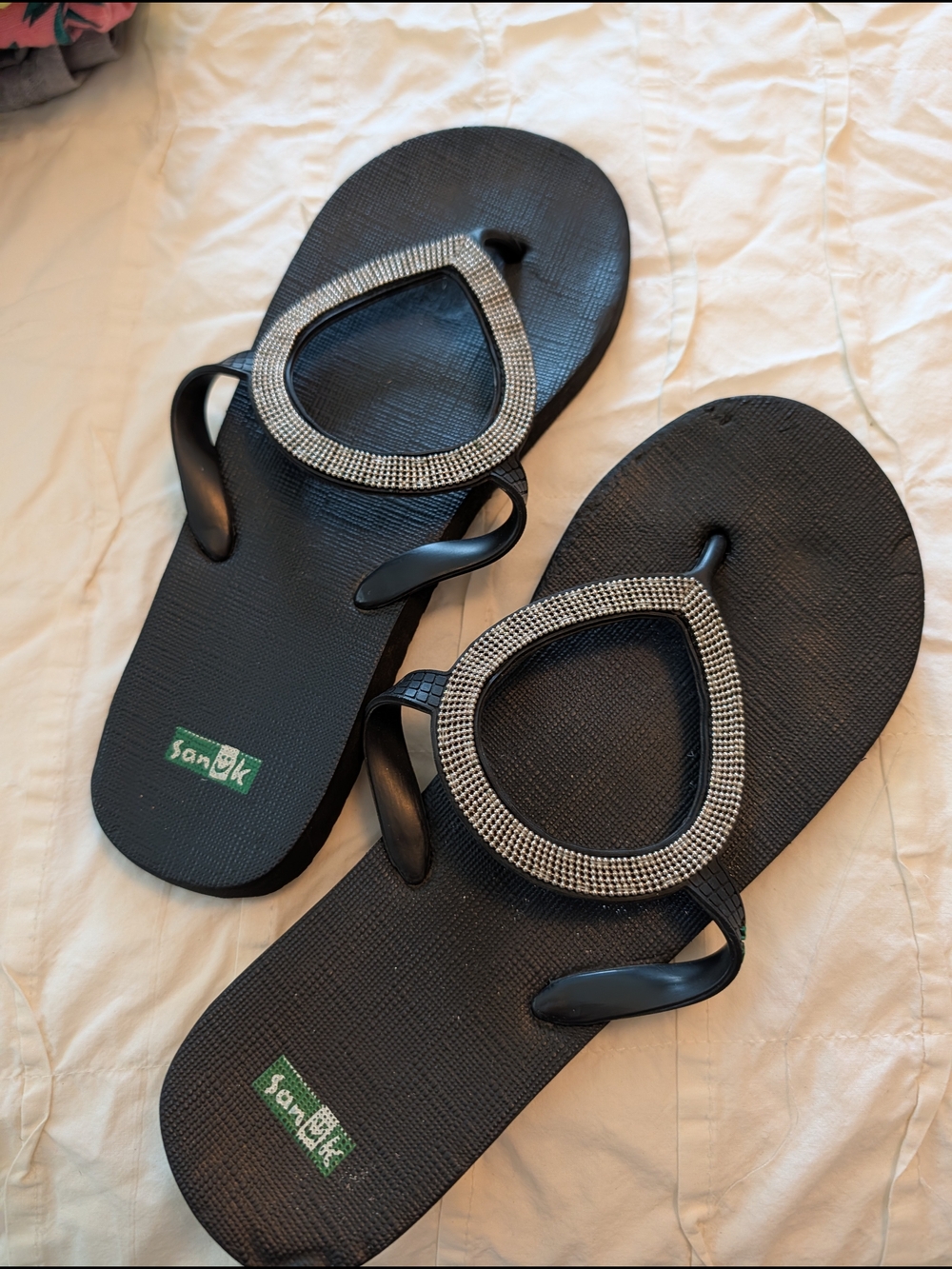 Sanuk Women’s Black Flip Flops with Silver Rhinestone Teardrop
